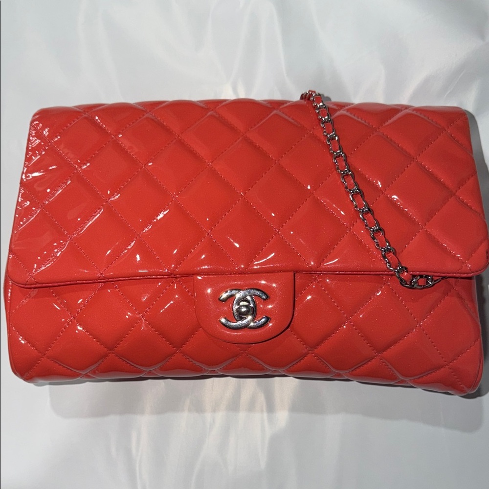 Chanel Coral Quilted Patent Leather Chain Bag - Picture 2 of 2